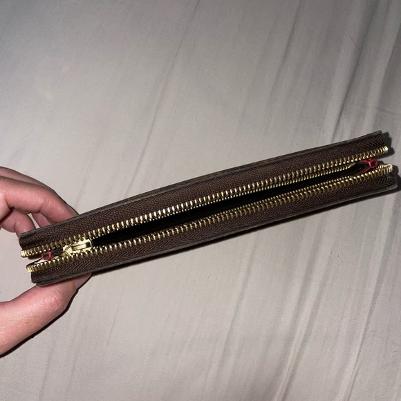 Authentic Louis Vuitton Wallet - Picture 2 of 3